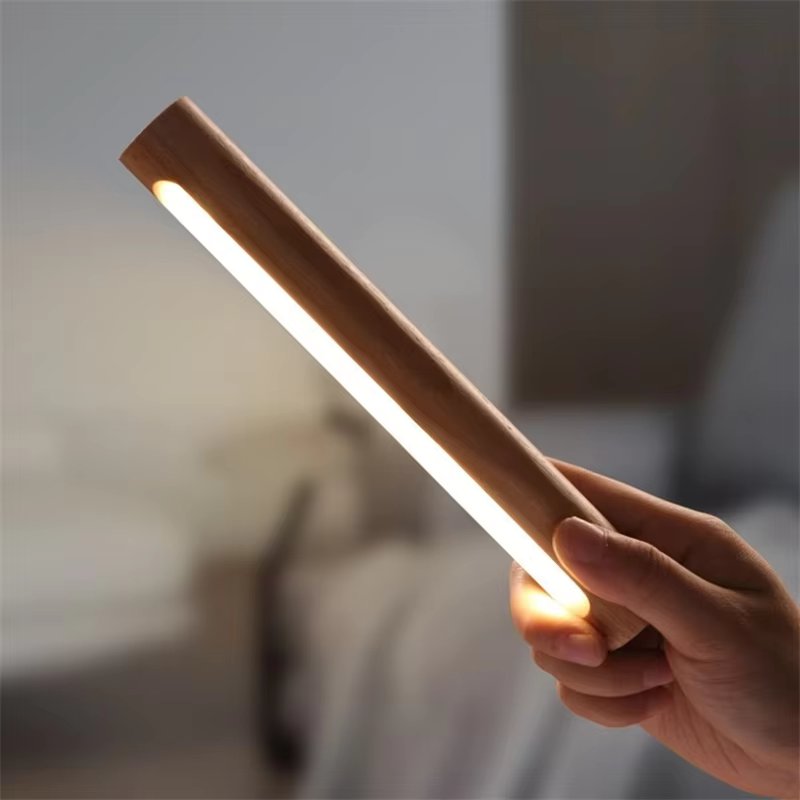 WoodGlow - Oplaadbare Houten Wandlamp