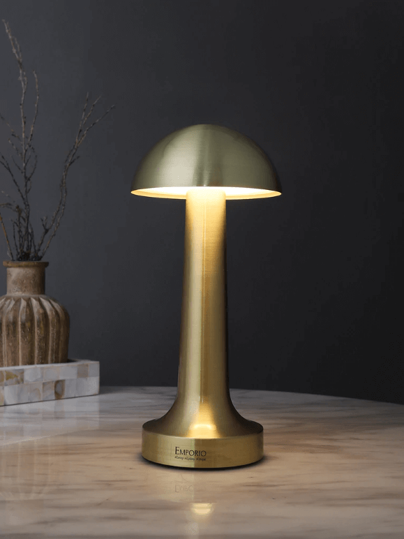 LightElegance - Moderne Tafellamp met Stijlvol Ontwerp